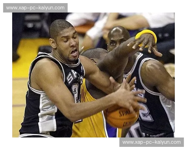 绿金对决：2010总决赛，一场载入史册的宿敌恩怨